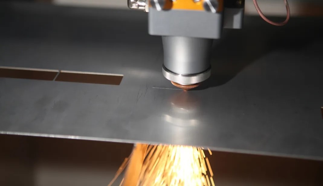 laser cutting
